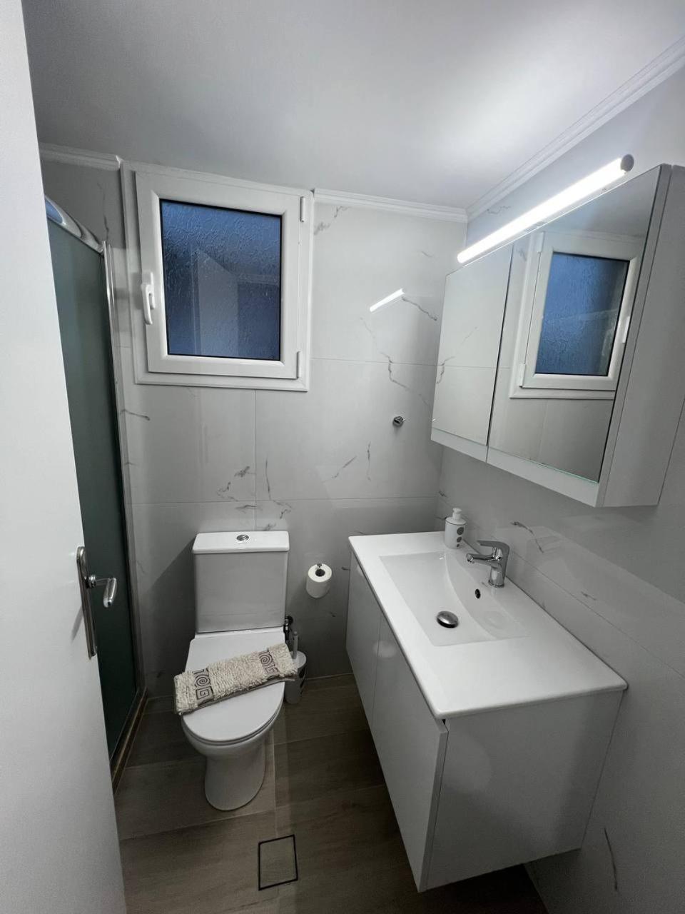 Sisyphus Kingdom Apartment Korinth